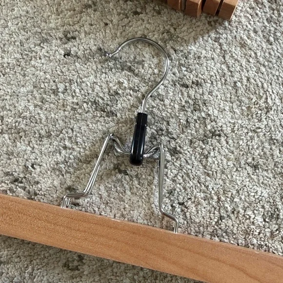 Wooden Pant Hangers-set of 8 - Picture 3 of 3